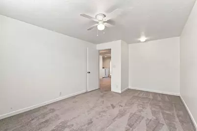 10324 S 2505 E, Sandy, UT 84092 - Photo 28