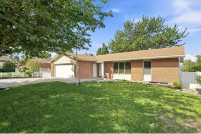 10324 S 2505 E, Sandy, UT 84092 - Photo 2