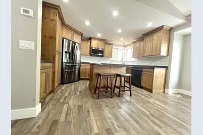 233 W 1275 N, Layton, UT 84041 - Photo 8