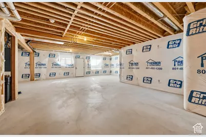330 E Sandy Oaks Dr S, Sandy, UT 84070 - Photo 40