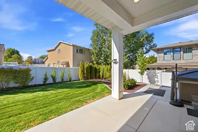 330 E Sandy Oaks Dr S, Sandy, UT 84070 - Photo 52