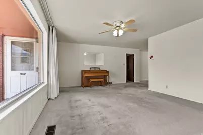 1008 Henderson Dr, Ogden, UT 84404 - Photo 8