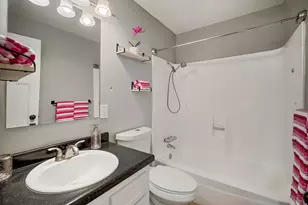66 W Lester Ave S, Murray, UT 84107 - Photo 6