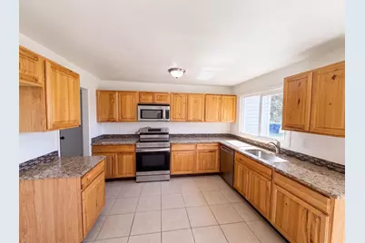 3168 W Lehi Dr, West Valley, UT 84119 - Photo 8