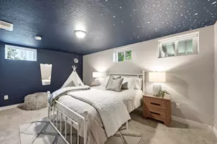 2136 S 2300 E, Salt Lake City, UT 84109 - Photo 32