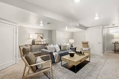 2136 S 2300 E, Salt Lake City, UT 84109 - Photo 22
