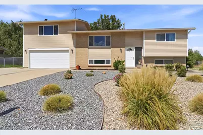 2810 W 7268 S, West Jordan, UT 84084 - Photo 2