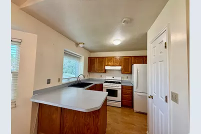 1139 E Meadow Way Dr, Layton, UT 84041 - Photo 18