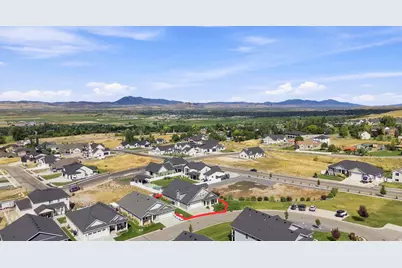 139 N 950 E, Hyde Park, UT 84318 - Photo 14