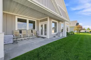139 N 950 E, Hyde Park, UT 84318 - Photo 4
