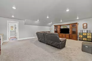 139 N 950 E, Hyde Park, UT 84318 - Photo 38