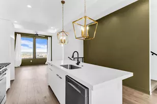 313 E Endurance Cir S, Draper, UT 84020 - Photo 8