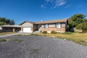 906 N 2300 W, Tremonton, UT 84337 - Photo 2