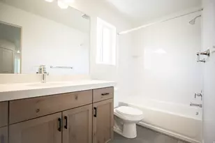 513 W 1800 N, Harrisville, UT 84404 - Photo 8