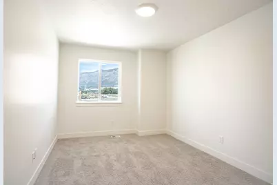 513 W 1800 N, Harrisville, UT 84404 - Photo 12