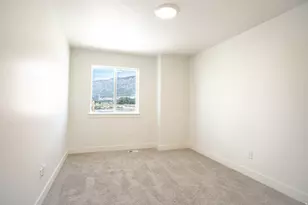 513 W 1800 N, Harrisville, UT 84404 - Photo 12