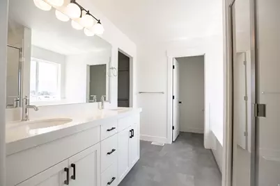 513 W 1800 N, Harrisville, UT 84404 - Photo 10