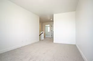 513 W 1800 N, Harrisville, UT 84404 - Photo 6