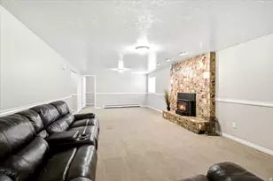 2885 W 700 S, Syracuse, UT 84075 - Photo 48