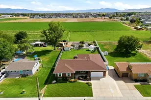 2885 W 700 S, Syracuse, UT 84075 - Photo 2