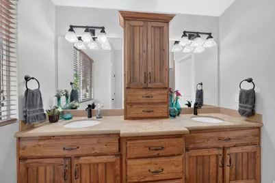 2340 E 3000 S, Salt Lake City, UT 84109 - Photo 16