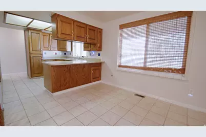 2455 S Bluff Rd, Syracuse, UT 84075 - Photo 14