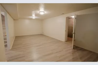 2455 S Bluff Rd, Syracuse, UT 84075 - Photo 22