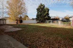 2455 S Bluff Rd, Syracuse, UT 84075 - Photo 24