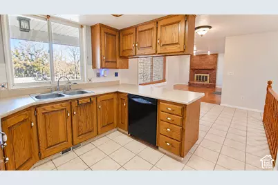 2455 S Bluff Rd, Syracuse, UT 84075 - Photo 6