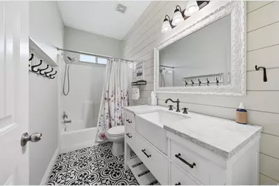 2042 W 2185 S, Woods Cross, UT 84087 - Photo 16