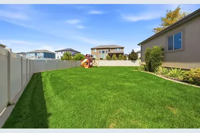 2042 W 2185 S, Woods Cross, UT 84087 - Photo 20