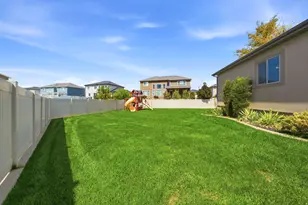 2042 W 2185 S, Woods Cross, UT 84087 - Photo 20