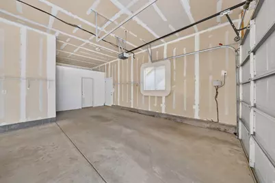 2042 W 2185 S, Woods Cross, UT 84087 - Photo 24