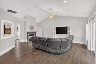 2042 W 2185 S, Woods Cross, UT 84087 - Photo 6