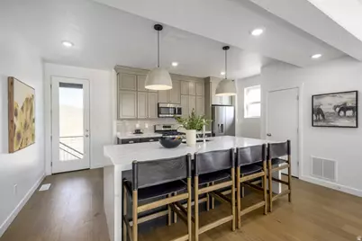 2034 W Pointe Dr, Heber City, UT 84032 - Photo 2