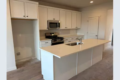 6924 W 11800 S #629, South Jordan, UT 84009 - Photo 2