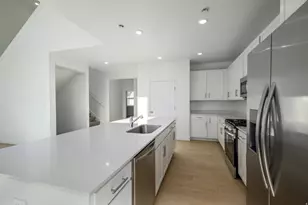 1528 W Everblooming Dr, Saratoga Springs, UT 84045 - Photo 10