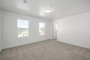 1528 W Everblooming Dr, Saratoga Springs, UT 84045 - Photo 14