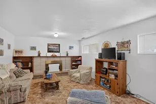 333 W Maple St, Mapleton, UT 84664 - Photo 12