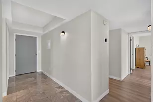 241 N Vine St, Salt Lake City, UT 84103 - Photo 4