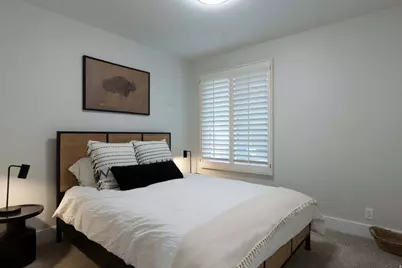 9642 S 2760 E, Sandy, UT 84092 - Photo 18