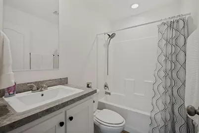 935 E 3000 N #38, Layton, UT 84040 - Photo 16