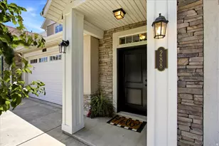 288 S 600 W, Centerville, UT 84014 - Photo 2