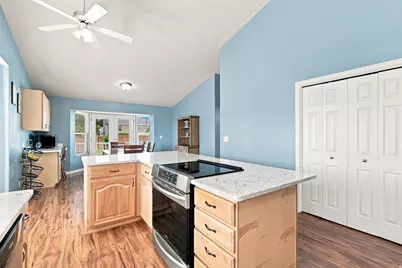 1062 W 200 S, Clearfield, UT 84015 - Photo 8