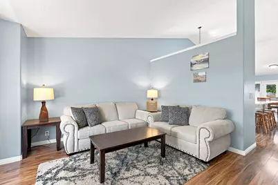 1062 W 200 S, Clearfield, UT 84015 - Photo 4