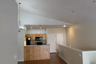 1132 S Canyon Meadow Dr, Provo, UT 84606 - Photo 2
