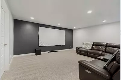 1403 E Lowe Peak Dr, Eagle Mountain, UT 84005 - Photo 14