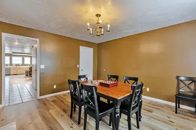 3577 E Rustic Spring Ln, Cottonwood Heights, UT 84121 - Photo 8