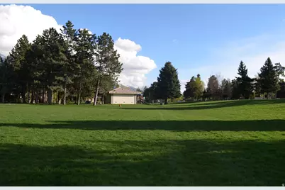 3577 E Rustic Spring Ln, Cottonwood Heights, UT 84121 - Photo 28