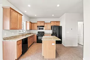 7725 N Willow Ln E, Eagle Mountain, UT 84005 - Photo 10